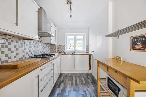 51 Earle Gardens, Kingston Upon Thames, KT2 5TB
