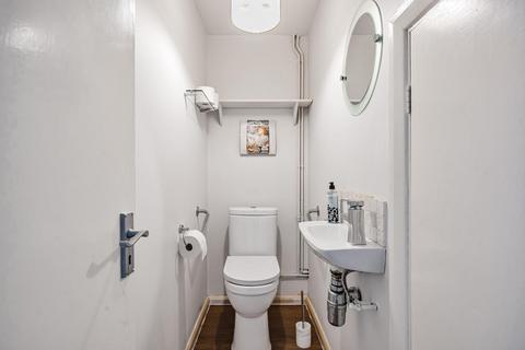 51 Earle Gardens, Kingston Upon Thames, KT2 5TB
