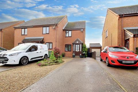 1 bedroom end of terrace house for sale, Strawberry Fields, Stalham NR12
