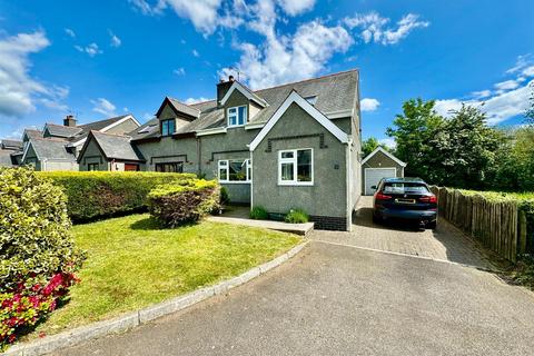 3 bedroom semi-detached house for sale, Parc Yr Efail, Efailnewydd, Pwllheli