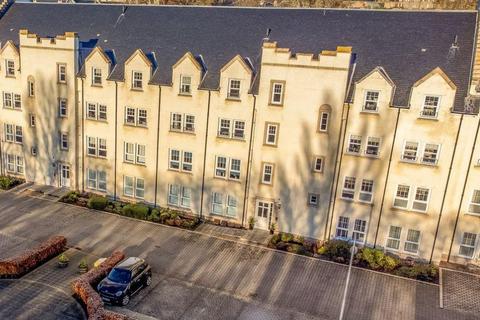 2 bedroom flat to rent, Kinness House, Abbey Court, St Andrews