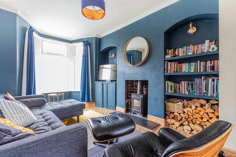 14 Theobald Road, Cardiff, CF5 1LR