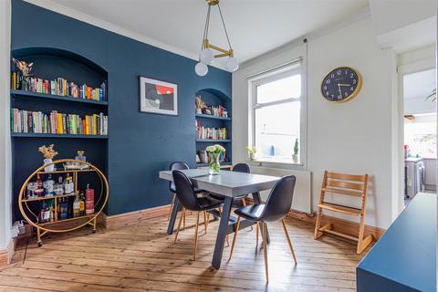 14 Theobald Road, Cardiff, CF5 1LR