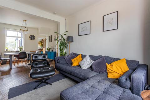 14 Theobald Road, Cardiff, CF5 1LR
