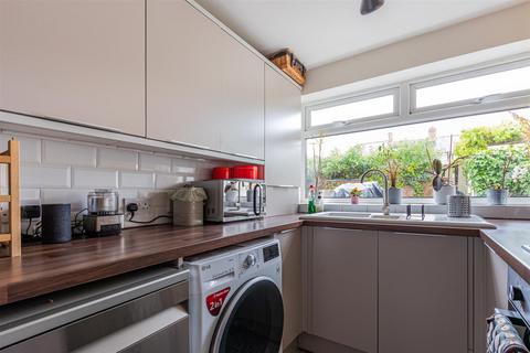 14 Theobald Road, Cardiff, CF5 1LR