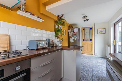 14 Theobald Road, Cardiff, CF5 1LR