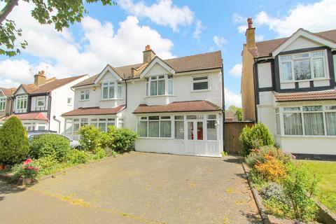 11 Bute Gardens, Wallington, SM6 8ST