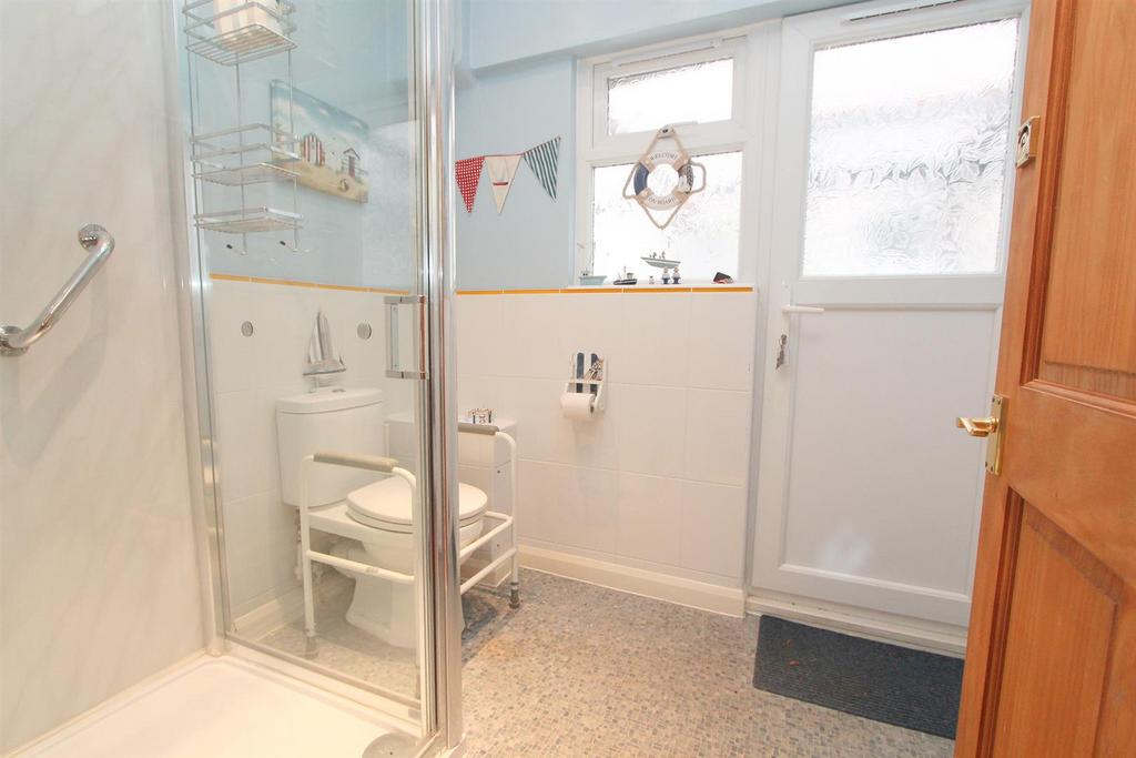 Downstairs shower.jpg