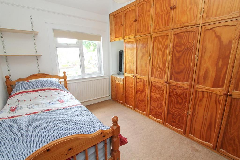 Bed 3.jpg