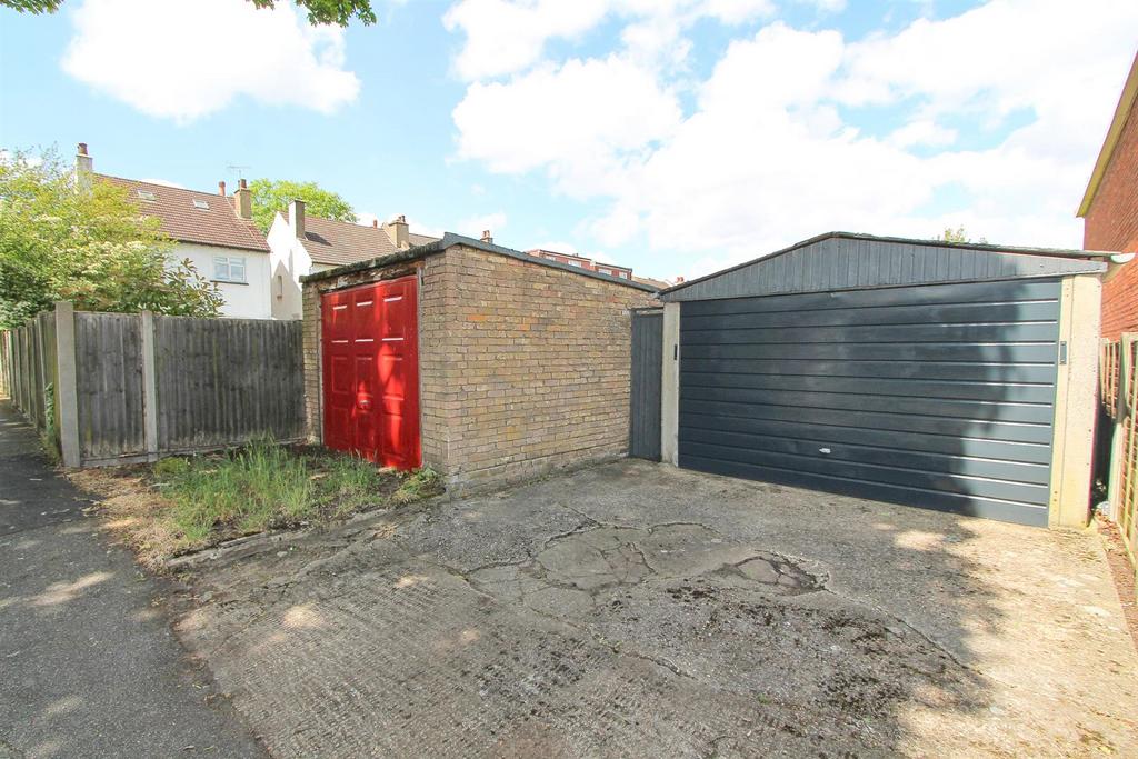 Garage.jpg