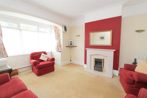 11 Bute Gardens, Wallington, SM6 8ST