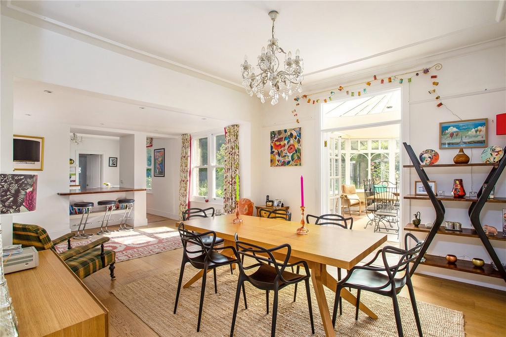 Kitchen/Dining