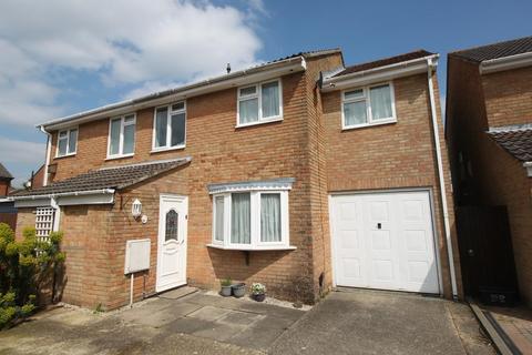 7 Calbourne, Netley Abbey, Southampton, SO31 5GS