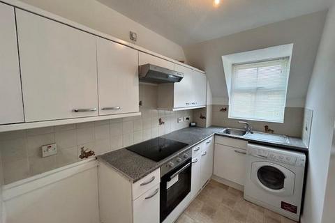 2 bedroom flat to rent, Winster Avenue, Dorridge, Solihull, B93 8ST