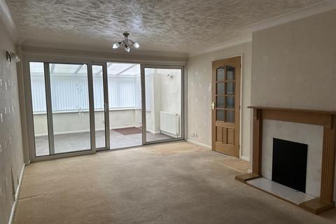 2 bedroom detached bungalow for sale, The Meadows, Howden, Goole