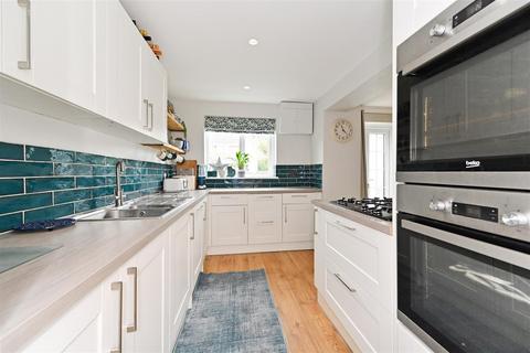 23 Downview Road, Yapton, Arundel, BN18 0HL