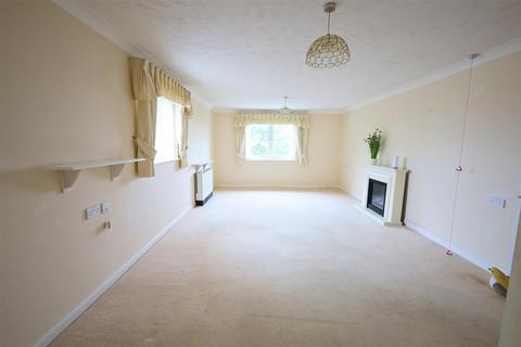 1 bedroom retirement property for sale, St. Peters Close, Hove