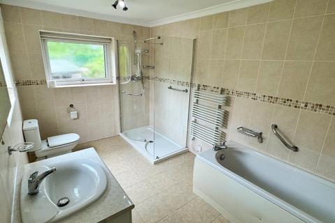 28 Birchway, Bramhall, Stockport, SK7 2AG