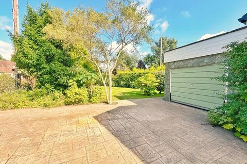 28 Birchway, Bramhall, Stockport, SK7 2AG