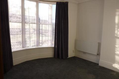 2 bedroom apartment to rent, Carlton Road North, Weymouth