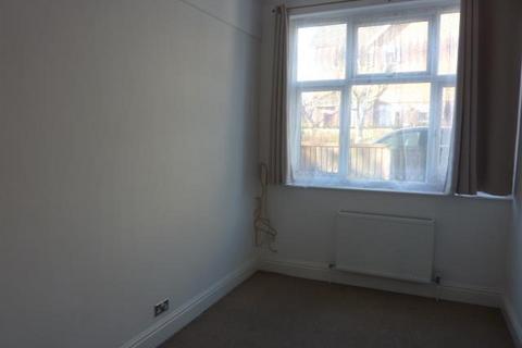 2 bedroom apartment to rent, Carlton Road North, Weymouth
