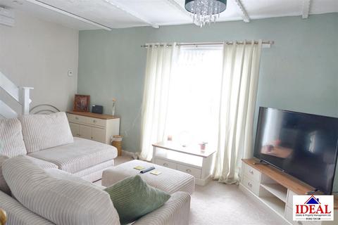 26 West Avenue, Woodlands, Doncaster, DN6 7PA