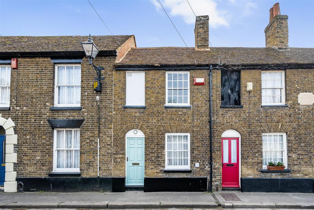 Strand Street, Sandwich CT13 2 bed terraced house for sale £325,000