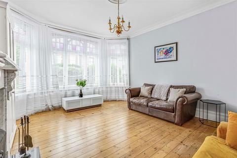 2 bedroom flat for sale, Castelnau Gardens, Barnes, London, SW13