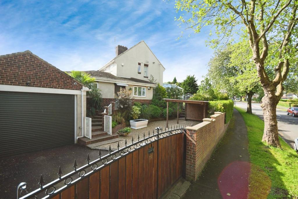Herries Avenue, Longley, S5 4 bed semidetached house for sale £290,000
