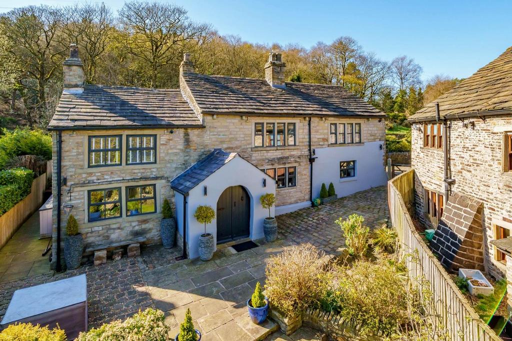 Edge Lane, Mottram, Hyde 4 bed house for sale £765,000