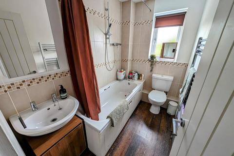 17 York Close, Yate, Bristol, BS37 5XA
