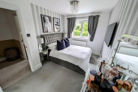 17 York Close, Yate, Bristol, BS37 5XA