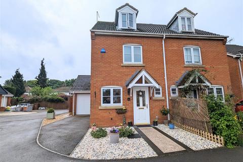 3 bedroom semi-detached house for sale, Bristol Close, Coddington