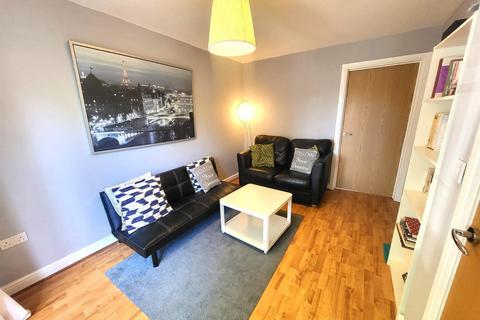 3 bedroom terraced house to rent, Devon Road, West Park, Wolverhampton, WV1 4BE