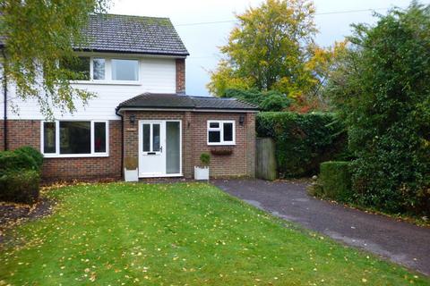 3 bedroom semi-detached house to rent, Shere Road, West Horsley