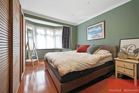 4 bedroom house for sale, Balnacraig Avenue, London, NW10