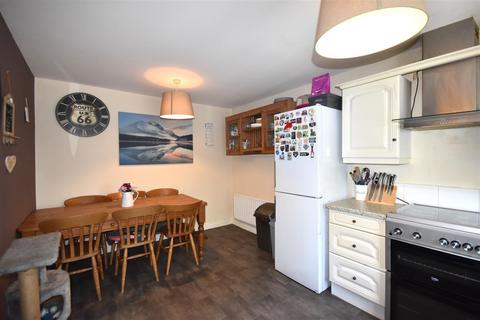 2 bedroom semi-detached house for sale, Beacon Hill Road, Newark