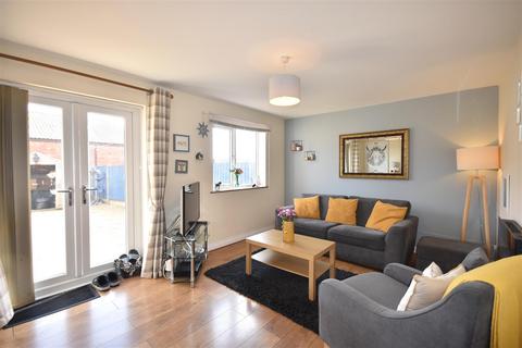 2 bedroom semi-detached house for sale, Beacon Hill Road, Newark