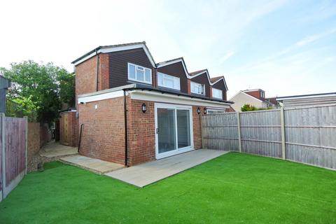 2 bedroom terraced house for sale, Orchard Avenue, Ashford TW15