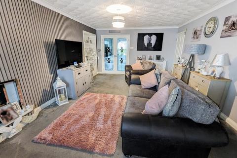 3 bedroom detached bungalow for sale, Stonepit Drive, Cottingham LE16