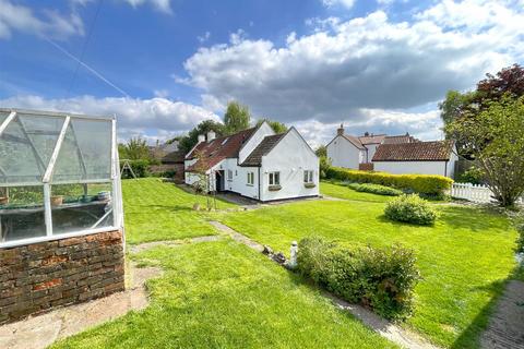 3 bedroom cottage for sale, Lombard Street, Orston