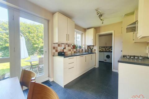 3 bedroom detached house for sale, Gladstone Road, Ashtead KT21