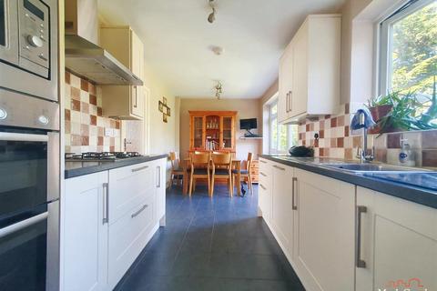 3 bedroom detached house for sale, Gladstone Road, Ashtead KT21