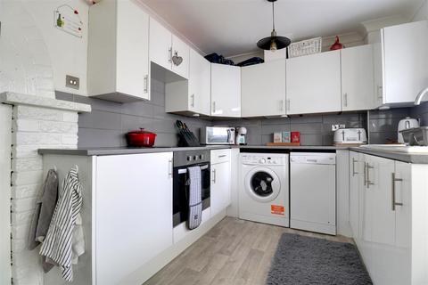 5 Browning Grove, Talke, Stoke-on-trent, ST7 1PD