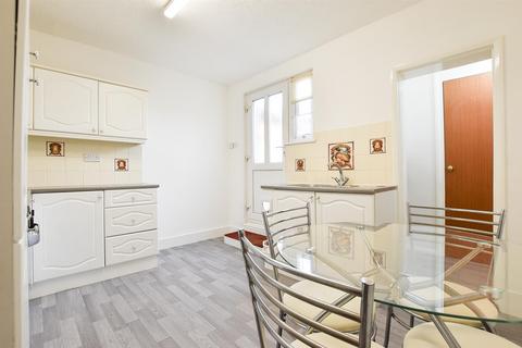 2 bedroom terraced house for sale, Castle Street, Wouldham