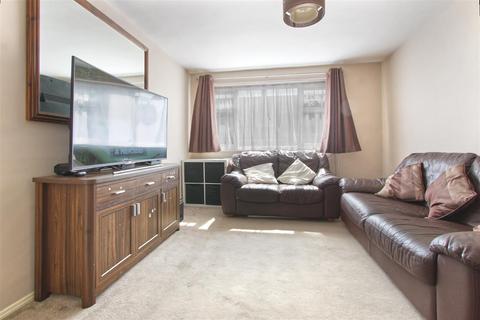 15 Cunningham Road, Cheshunt, Waltham Cross, EN8 0LD