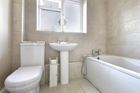 15 Cunningham Road, Cheshunt, Waltham Cross, EN8 0LD