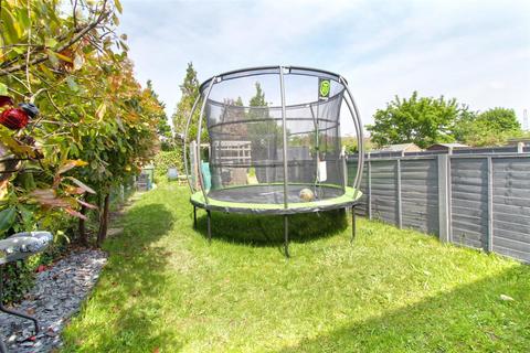 15 Cunningham Road, Cheshunt, Waltham Cross, EN8 0LD