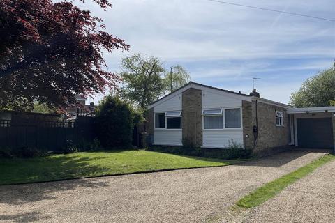 3 bedroom detached bungalow for sale, The Chase, Worlingham