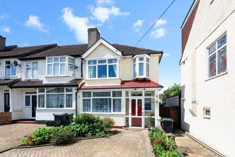 78 Ardrossan Gardens, Worcester Park, KT4 7AX